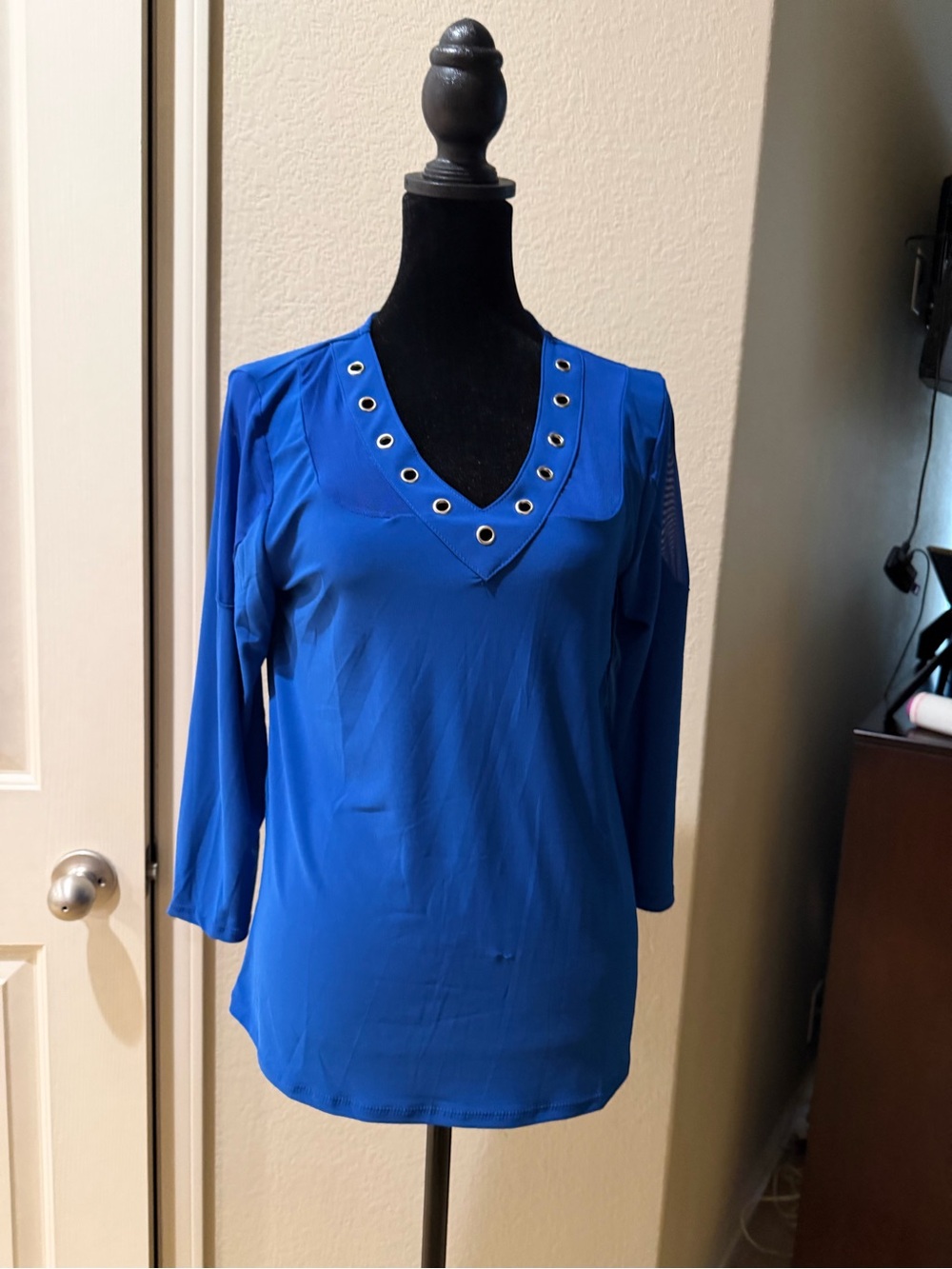 NY Collection Royal Blue V-Neck Long Sleeve Top with Grommet Trim